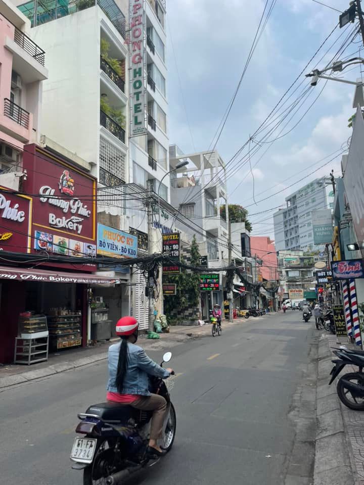 Bán nhà mặt tiền Nguyễn Trọng Tuyển, phường 15 Phú Nhuận - 41m2