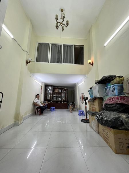 Bán nhà hẻm 198 Đoàn Văn Bơ, phường 10 quận 4 - 36m2