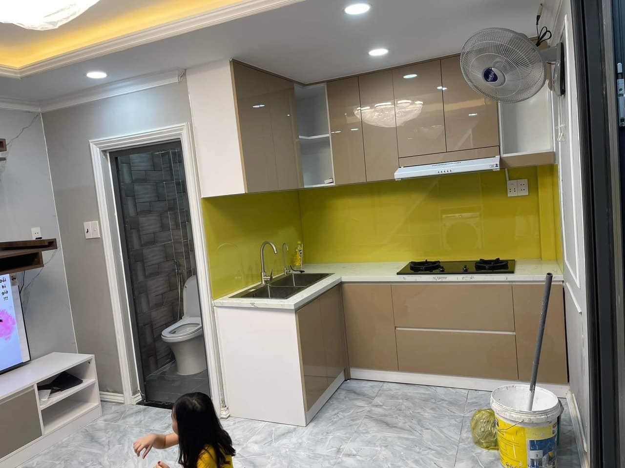 1.Bán nhà hẻm 490 Đoàn Văn Bơ, phường 14 quận 4 - 20m2