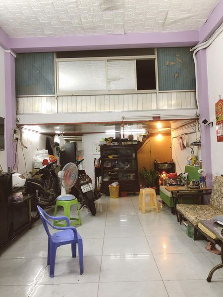 Bán nhà mặt tiền Hoàng Diệu, phường 12 quận 4 - 49m2
