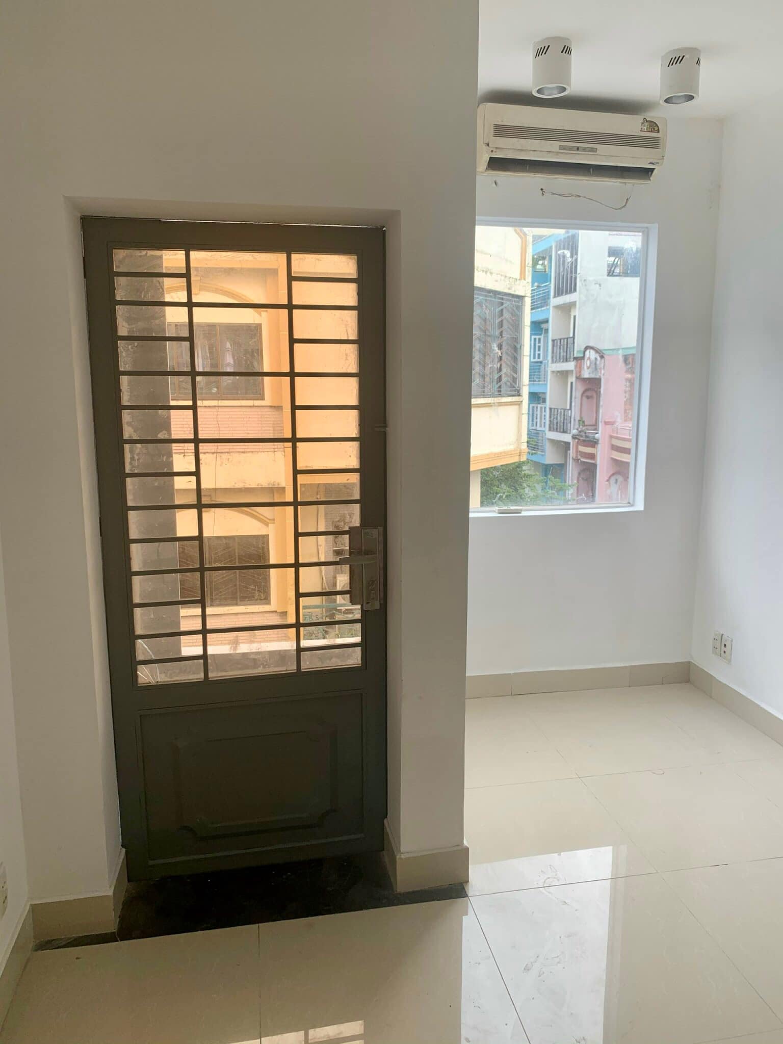 1.Bán nhà mặt tiền Tân Vĩnh, phường 6 quận 4 - 21m2