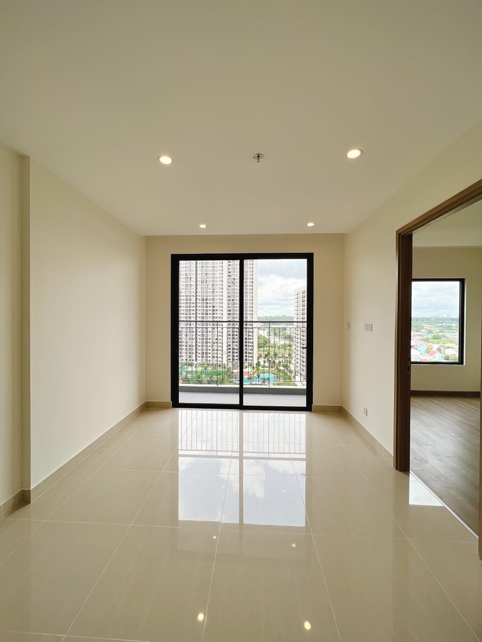 Bán căn hộ CC VINHOMES GRAND PARK, Long Bình, Tp Thủ Đức  - 60m2