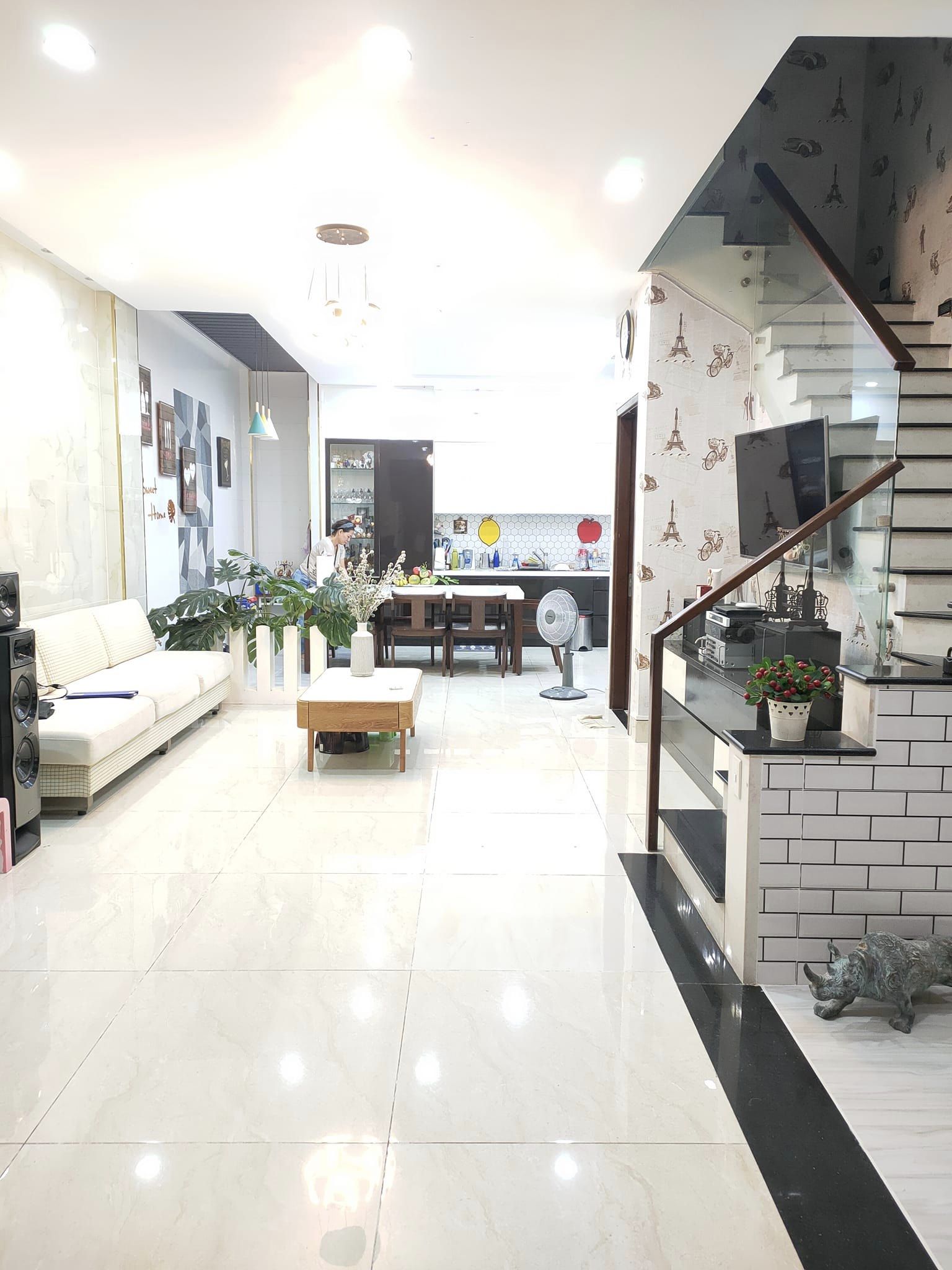 Bán nhà hẻm 229 Bùi thị Xuân, Phường 1, Tân Bình - 81m2