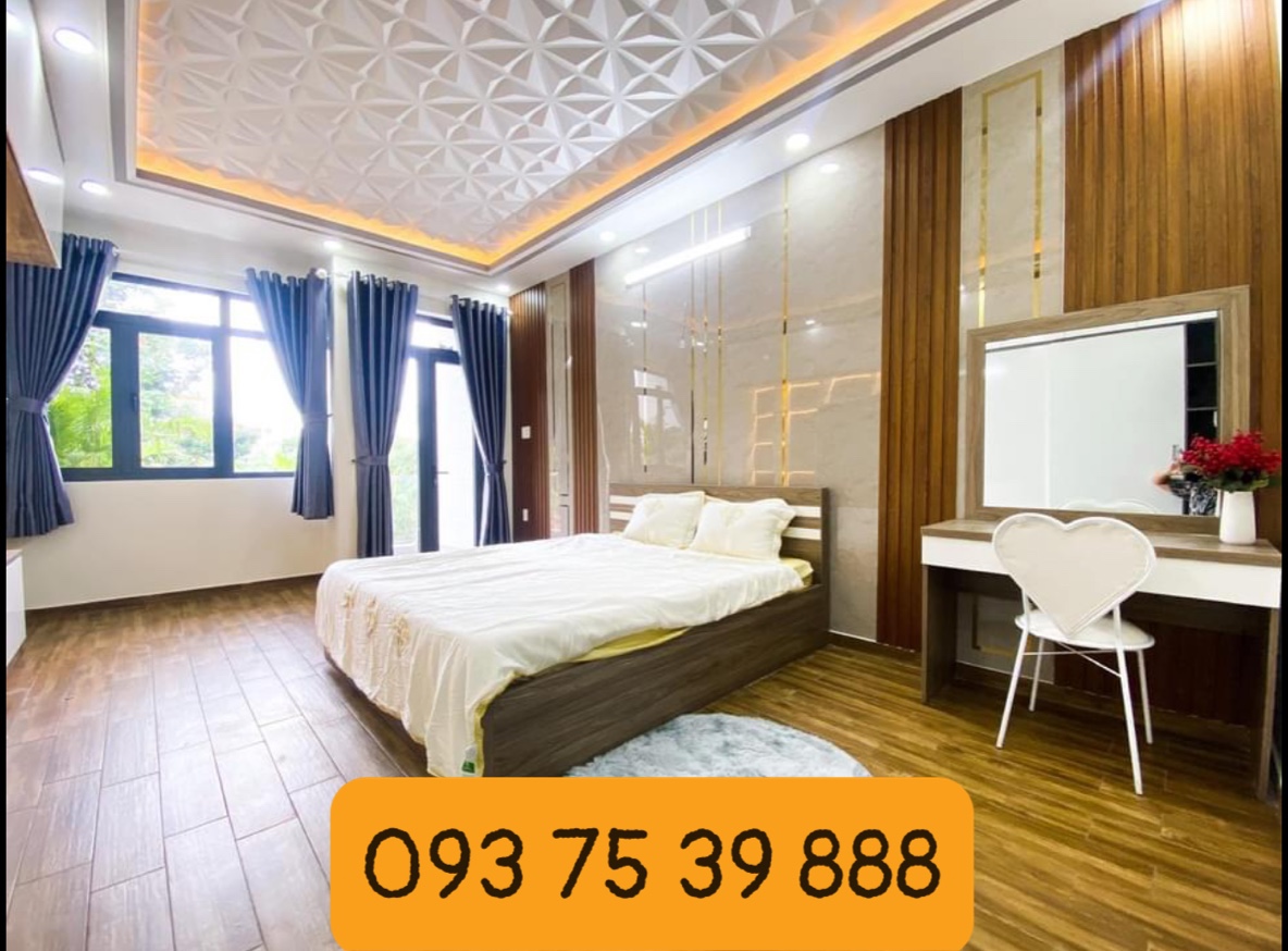 Mặt Tiền Đường Số Phú Mỹ Q.7.3 lầu + Sân thượng. 1